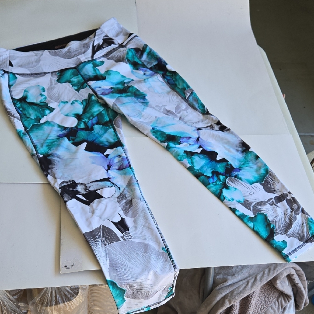 CALIA by Carrie Underwood Floral Leggings - Blue and White